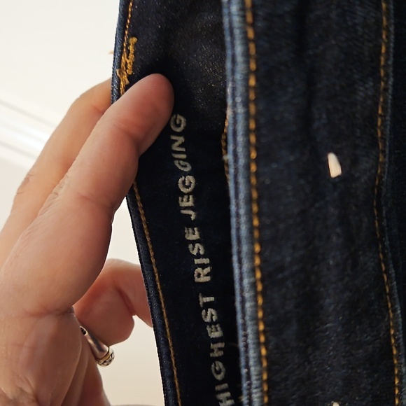 Highest Rise Jegging - Picture 4 of 5